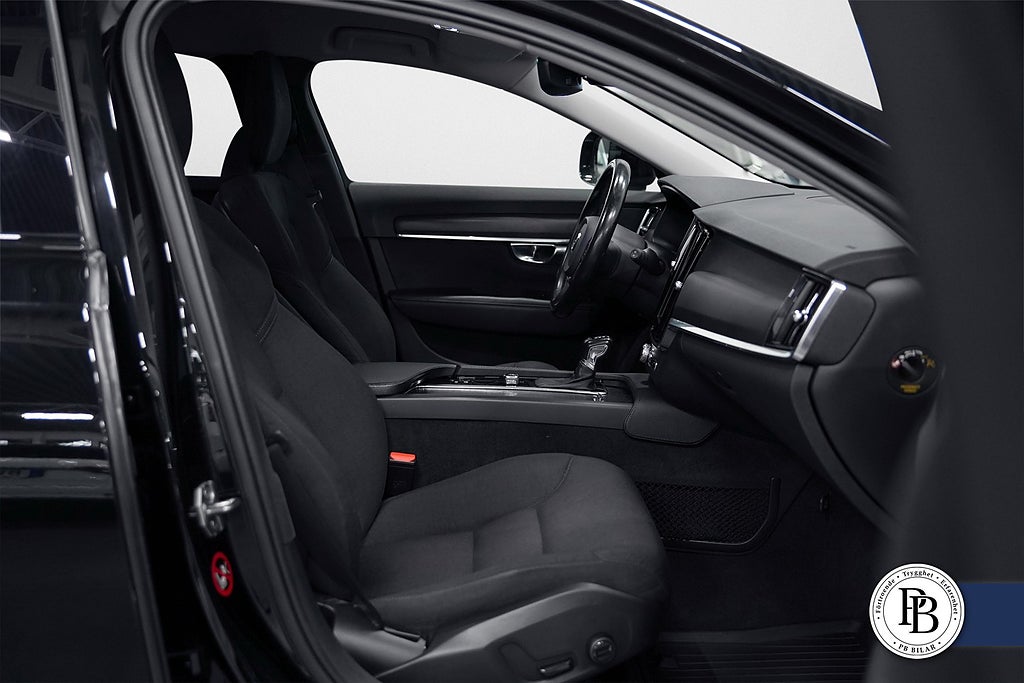 Volvo V90 Cross Country