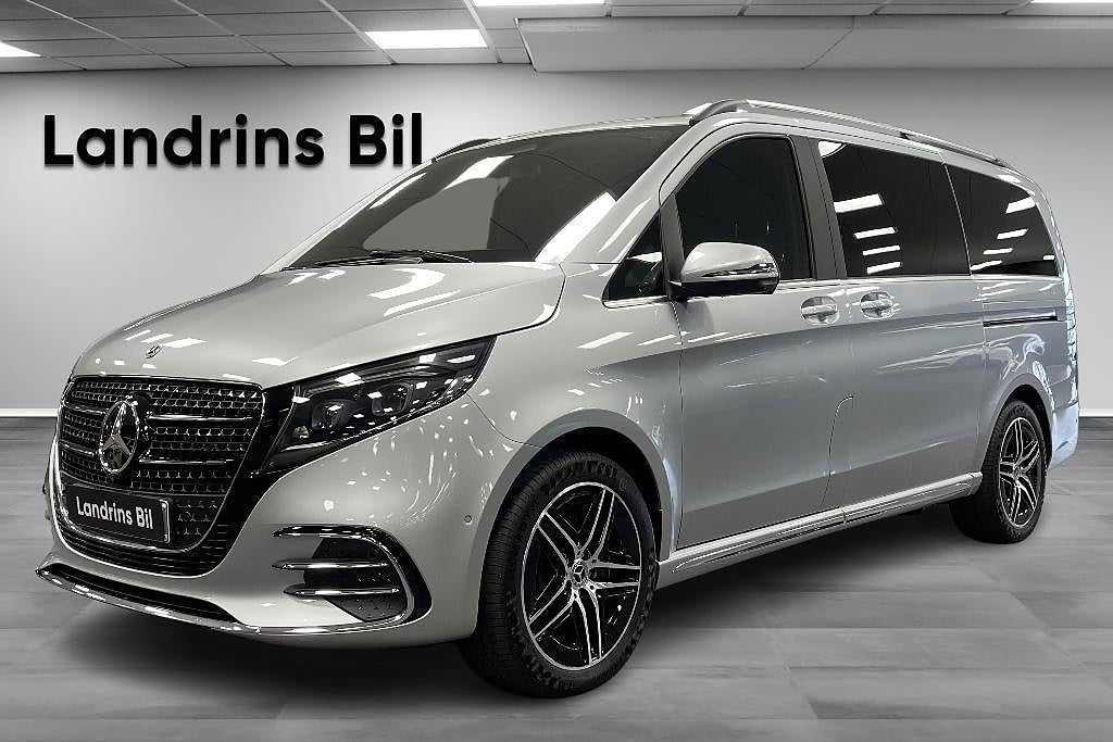 Mercedes-Benz V 300 d 4-Matic AMG Burmester Värmare Drag