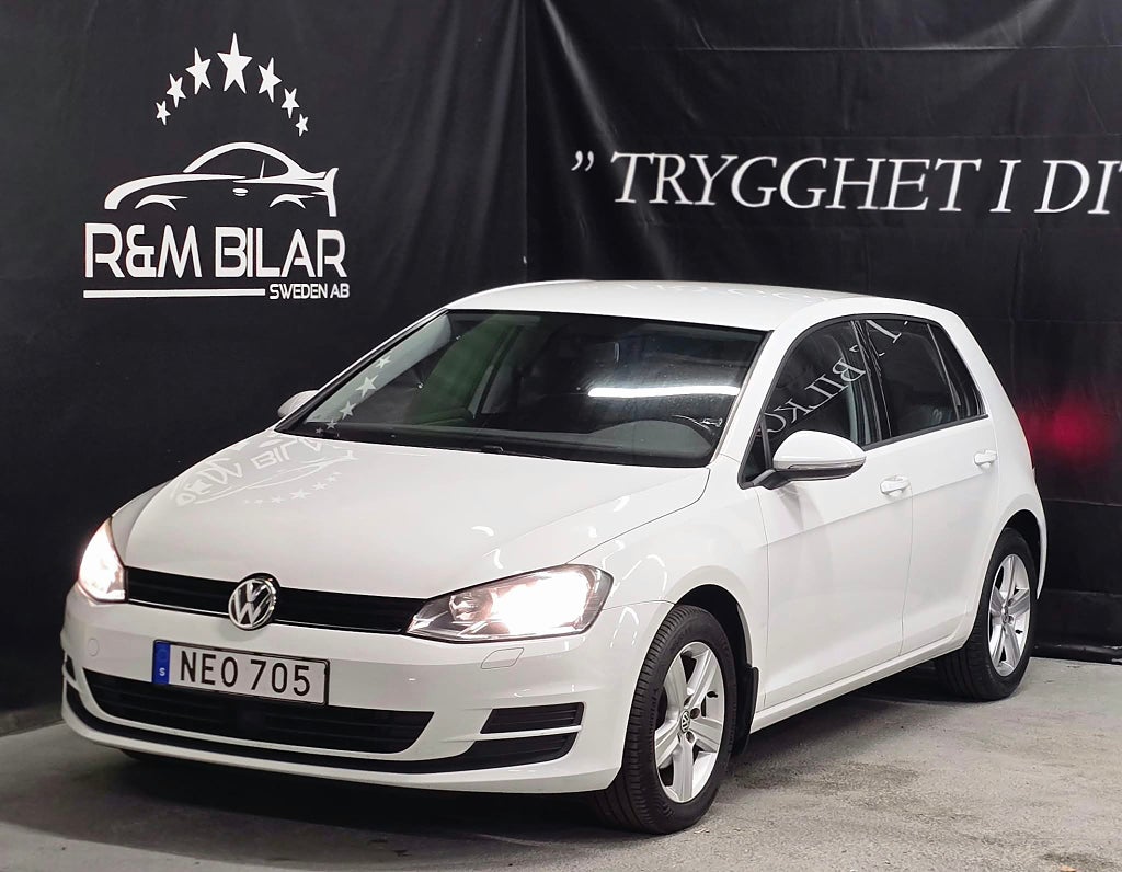 Volkswagen Golf TSI 1.2, Navi, Adaptiv, CarPlay, Låg Skatt!!!
