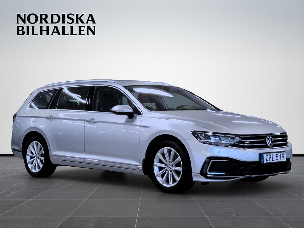 Volkswagen Passat Sportscombi GTE 1.4 TSI ACT OPF GTE Drag Värmare Kamera