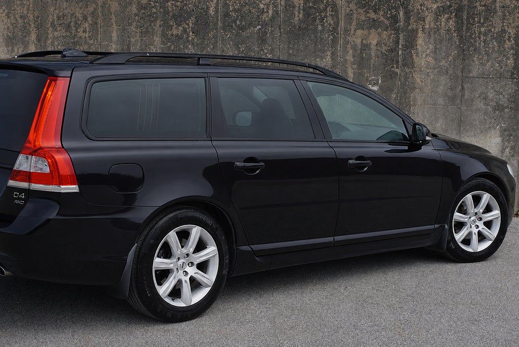Volvo V70 D4 AWD Dynamic Edition|Drag|Värmare|Rattvärme|