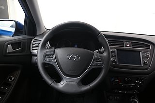 Halvkombi Hyundai i20 6 av 9