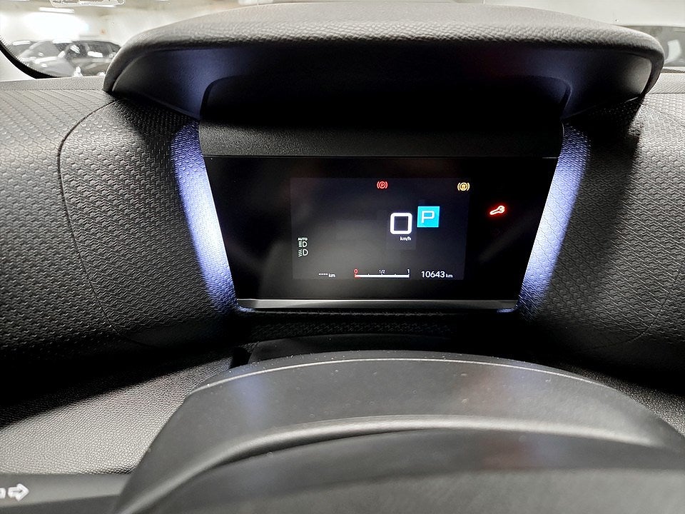 Bild på Citroën C4 X Shine Exclusive 1.2 PT 130hk Aut - GLASTAK,HIFI,360-KAMERA