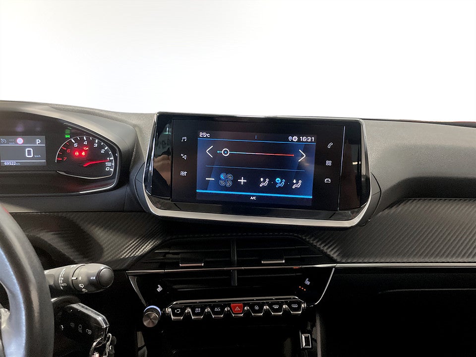 Bild på Peugeot 2008 Active 1.2 PT 130hk Aut B-KAMERA CARPLAY