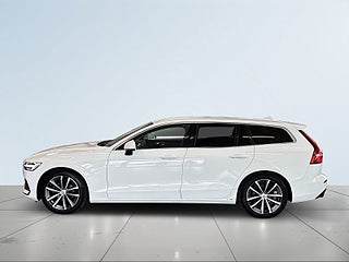 Volvo V60 B4 Momentum Advanced S&V-hjul/Carplay/H/K/Kamera/Drag – bild 4