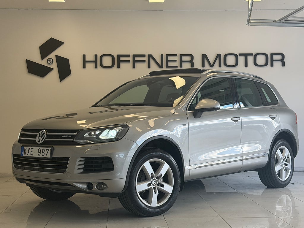 Volkswagen Touareg 3.0 V6 TSI Hybrid 4Motion TipTronic PANO DRAG SESPEC 