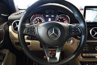 SUV Mercedes-Benz GLA 16 av 25
