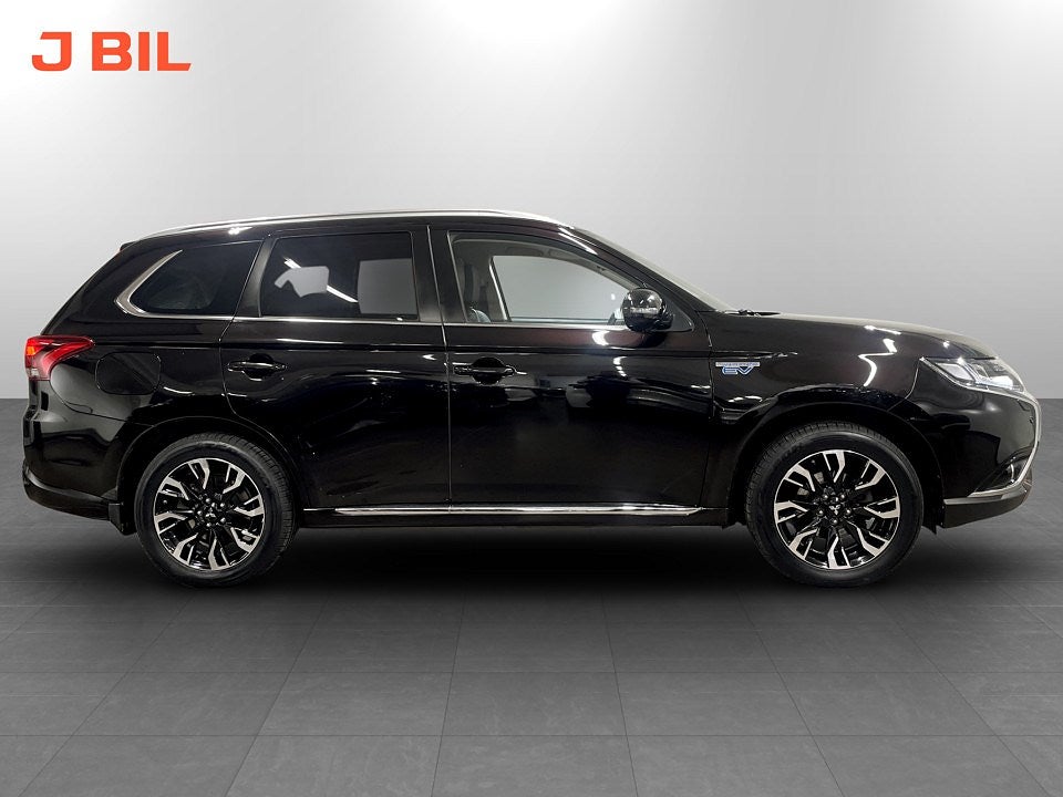 Bild på Mitsubishi Outlander Business PHEV 203hk Aut 4WD - 360-KAMERA