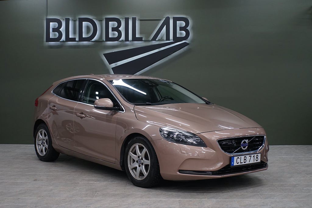 Volvo V40 D2 Powershift Momentum KAMBYTT NYSERV 115HK
