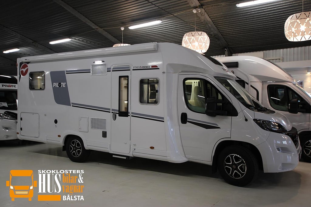 Pilote P740FGJ Automat Vinterpaket 1103 mil 1 ägare
