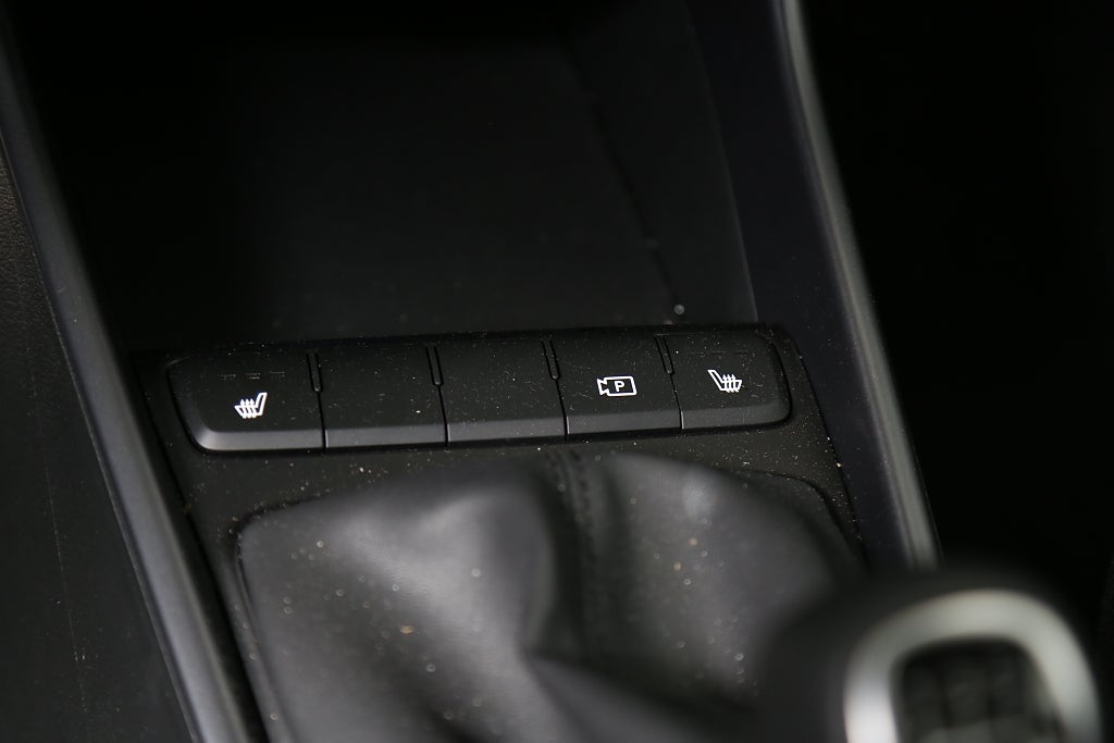 Hyundai Bayon 1,2 MPi Essential Kamera Leasbar CarPlay 2025