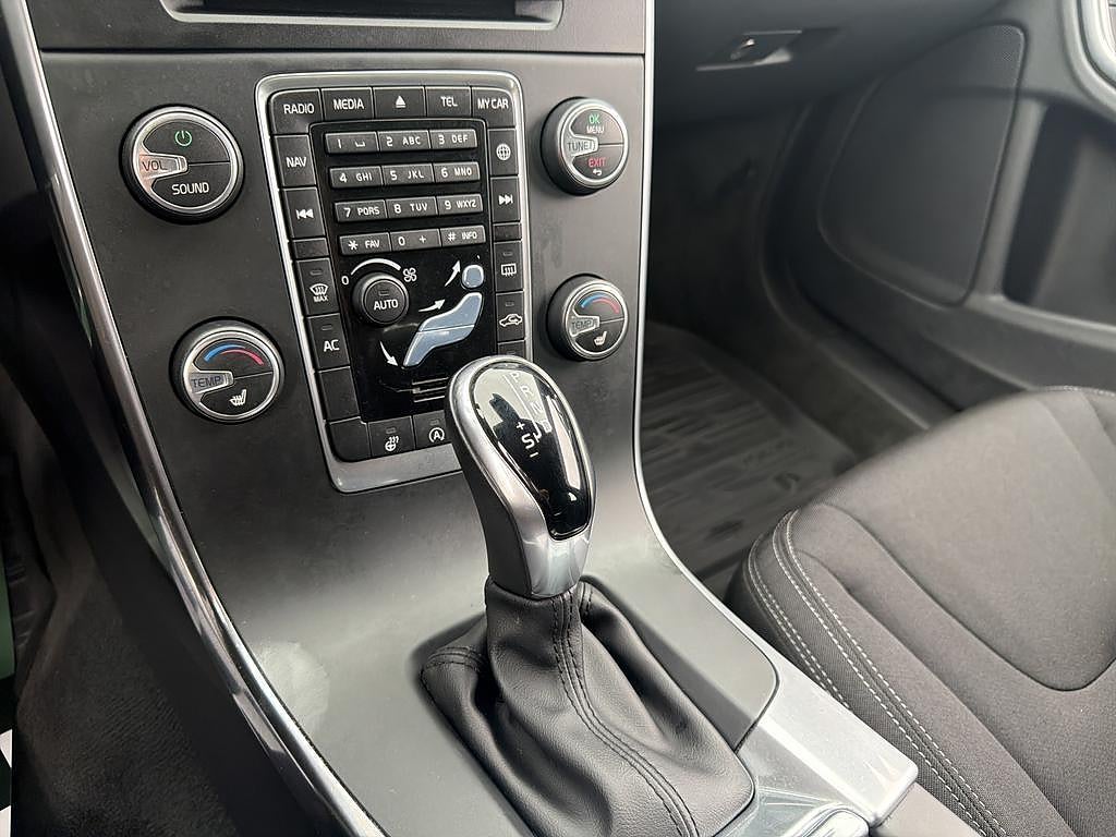 Volvo V60 2018 - miniatyr 14