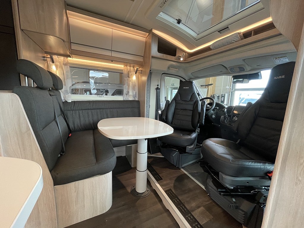 Kabe Classic 740 T / ALDE / Aut 180hk / 4400kg / Ugn / Badrum bak /  - Kabe