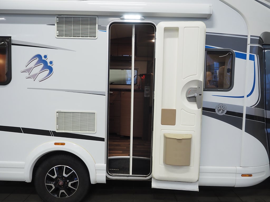 Knaus Sky Wave 650 MF | Taksäng | Markis | B-kamera | 3850kg 2015
