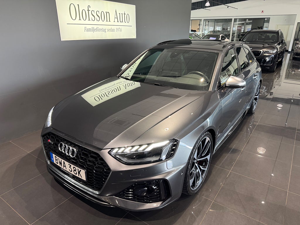 Audi RS4 Avant Quattro Panorama B&O Massage Carbon RS Design - bild 16