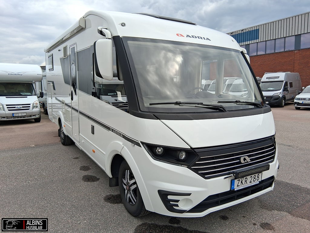 Adria Sonic I 700 SC / Hydrauliska stödben / ALDE