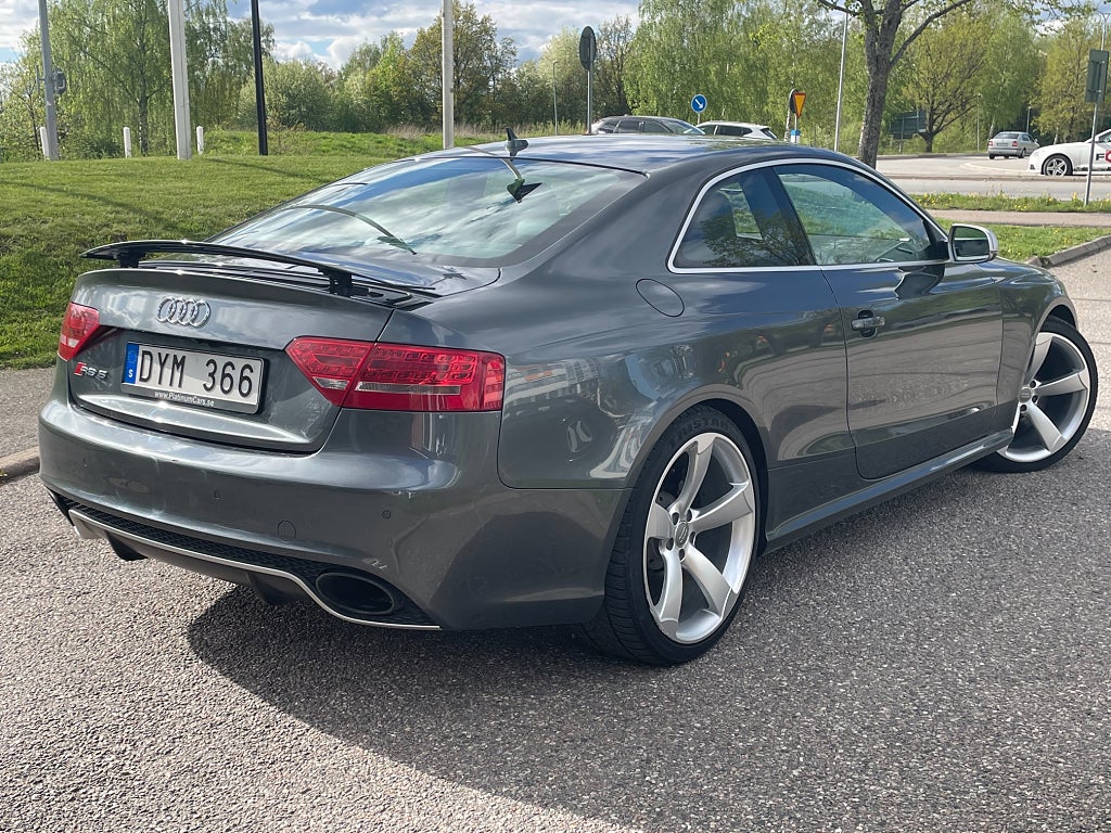 Audi RS5 4.2 V8 450HK AUTOMAT QUATTRO VÄLUTR. *HEMLEVERANS*