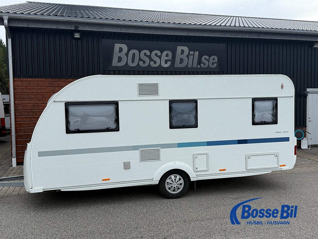 Adria Altea 502 UL * Långbäddar * 1500kg * Förtält