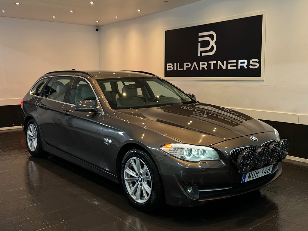 BMW 530 d xDrive Touring Steptronic-drag-258hk-0%ränta-Euro5