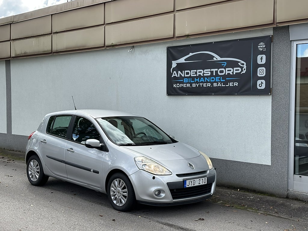 Renault Clio 5-dörrars Halvkombi 1.2 / SoV