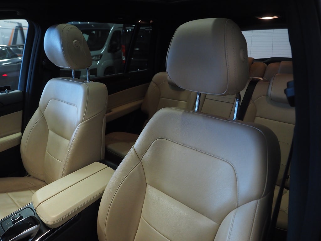 Mercedes-Benz GLS 350 d 258hk 4MATIC AMG |7-sits|Drag|D-värm|Pano| 2016