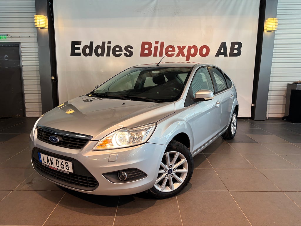 Ford Focus 5-dörrars 1.8 Flexifuel Platinum 125HK