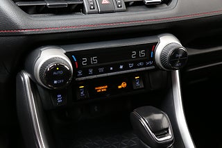 SUV Toyota RAV4 16 av 23