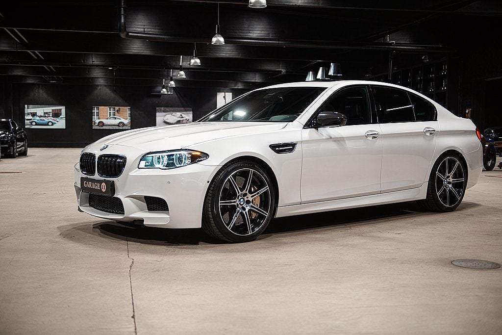 BMW M5 / F10 / Competition Edition / 1/200 