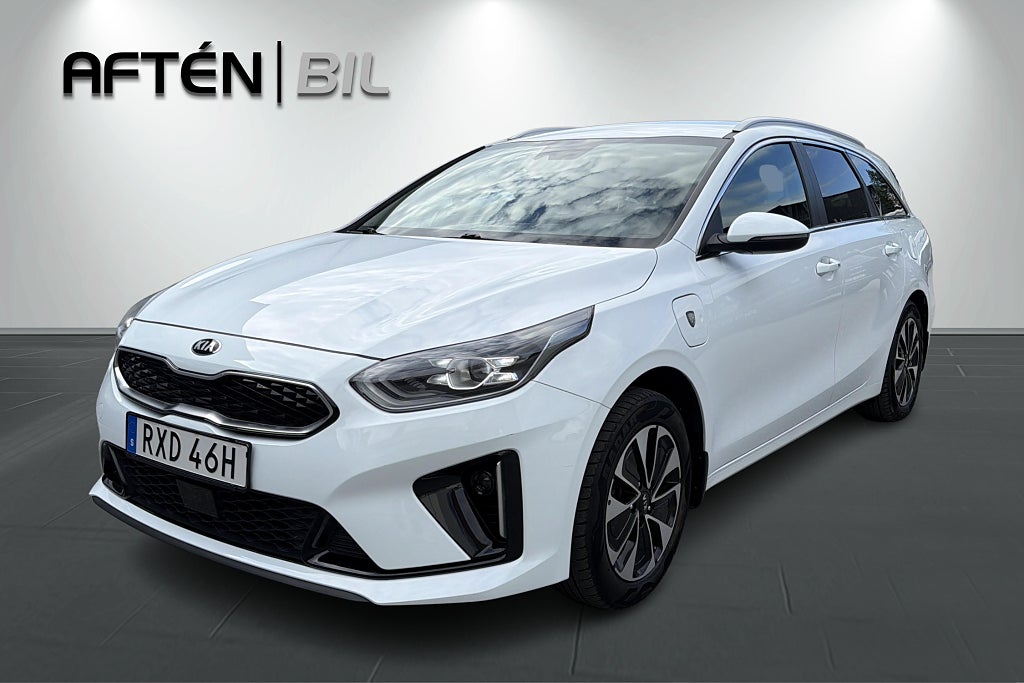 Kia Ceed Plug-in Hybrid - B-kamera, Rattvärme, MOMS