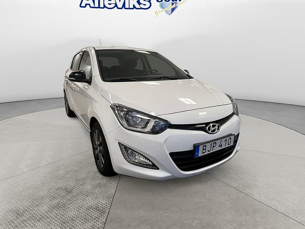 Hyundai i20 84hk *Fathållare/Tonade rutor*