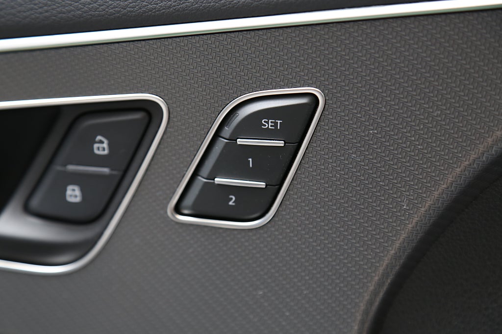 Audi RSQ8 600hk Massage B&O Sportavgas 23" Pano Drag Nybilsgaranti 2025