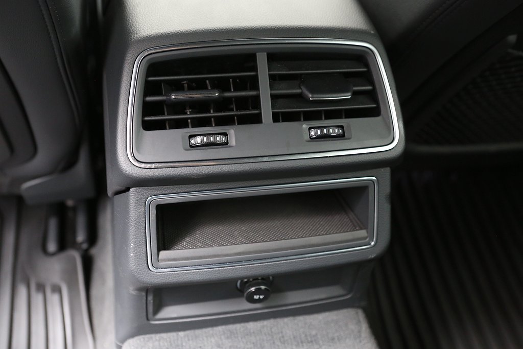 Audi A6 Avant 40 TDI Quattro S Line Värmare Drag Leasbar 2025