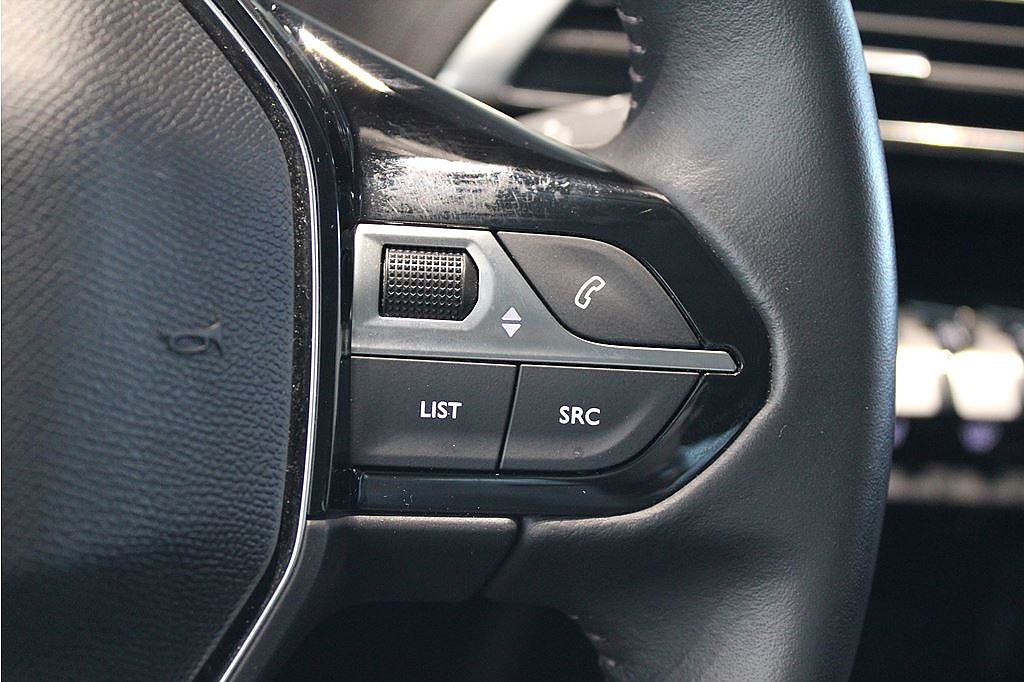 Bild på Peugeot 5008 Active Pack 1.2 PT 130hk Aut - 7-SITS, B-KAMERA