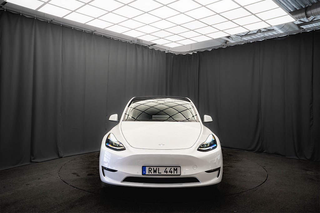 Tesla Model Y Long Range AWD PANO LÄDER KAMERA 1-ÄGARE MOMS