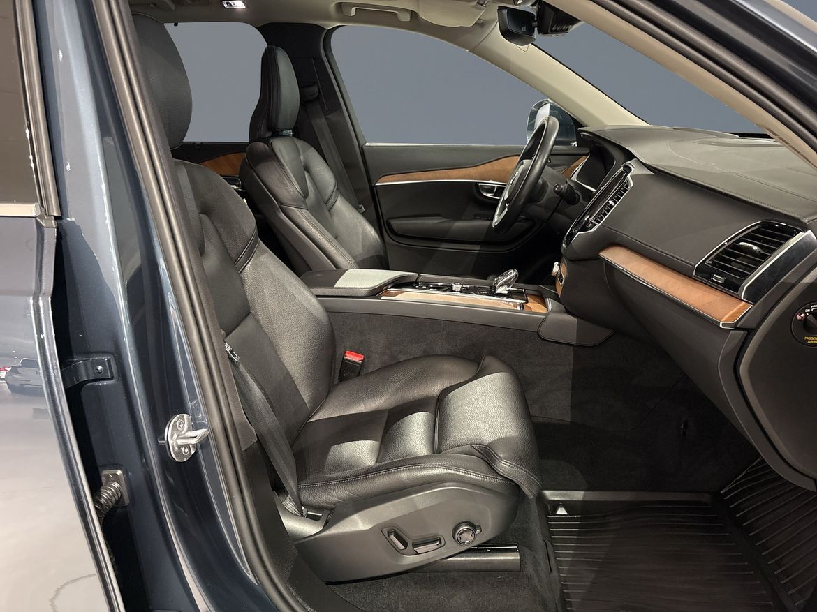 Volvo XC90 B5 AWD Diesel Inscription 2022, photo 7/10