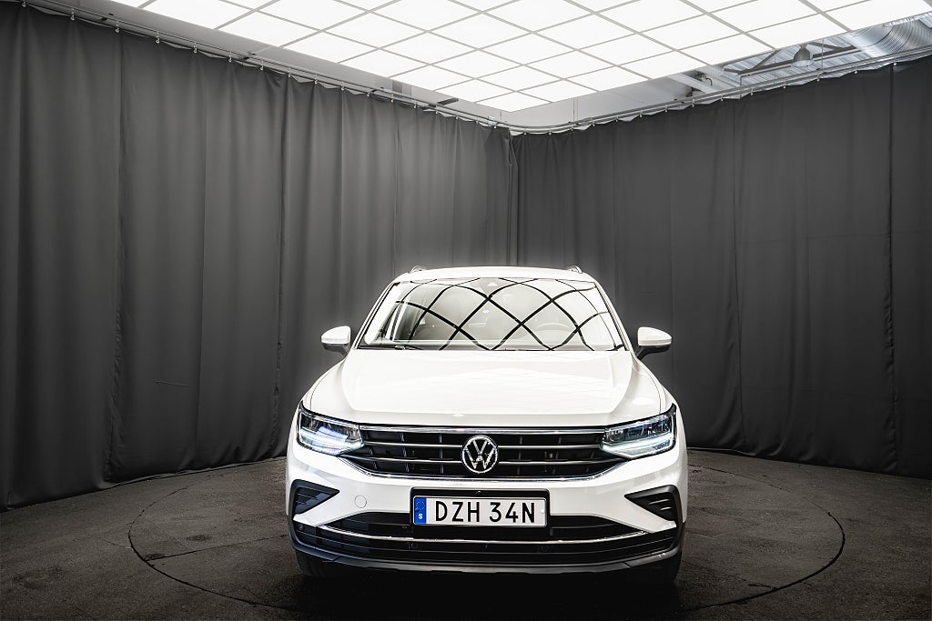 Volkswagen Tiguan TDI 4Motion D-VÄRMARE DRAG 360° COCKPIT MOMS
