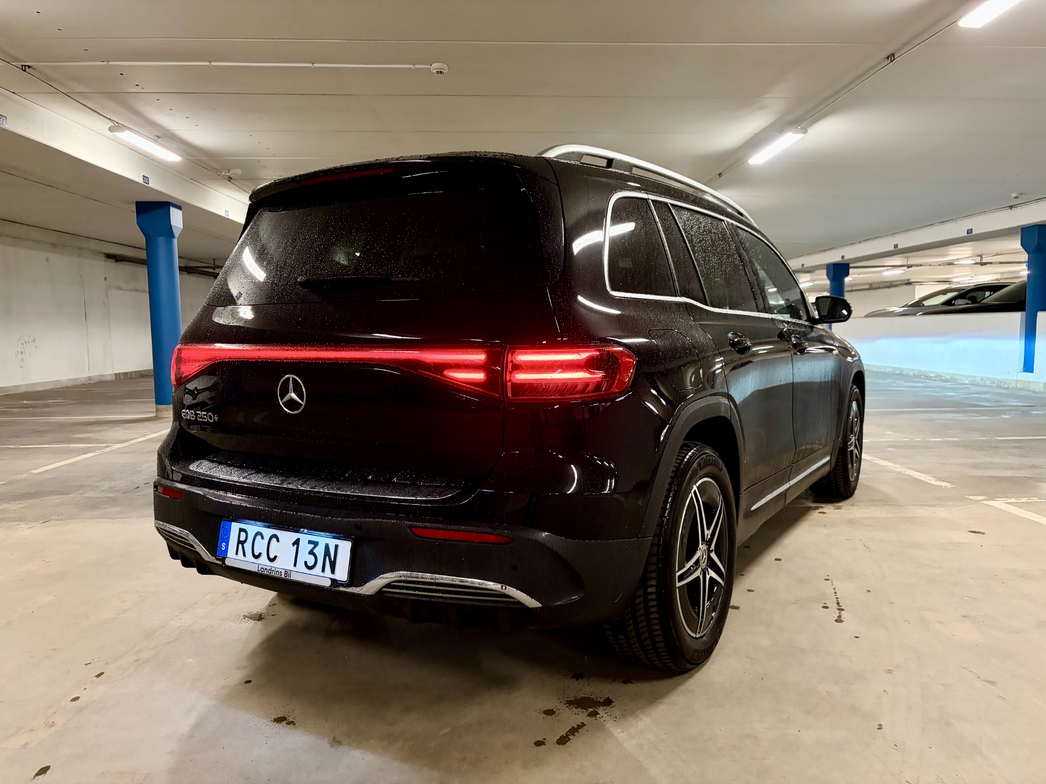 Mercedes-Benz EQB 250+ AMG Line Advanced 2026, bild 4/10
