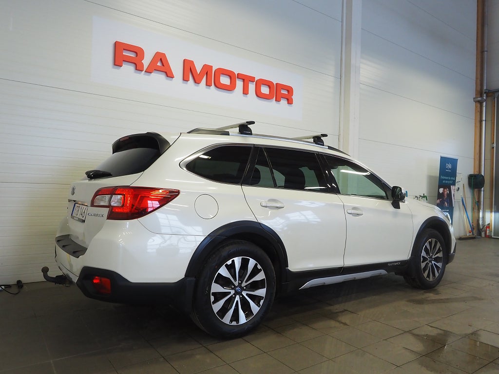 Subaru Outback 2.5 4WD 175hk Lineartronic Ridge Drag M-Värm Kamera 2017