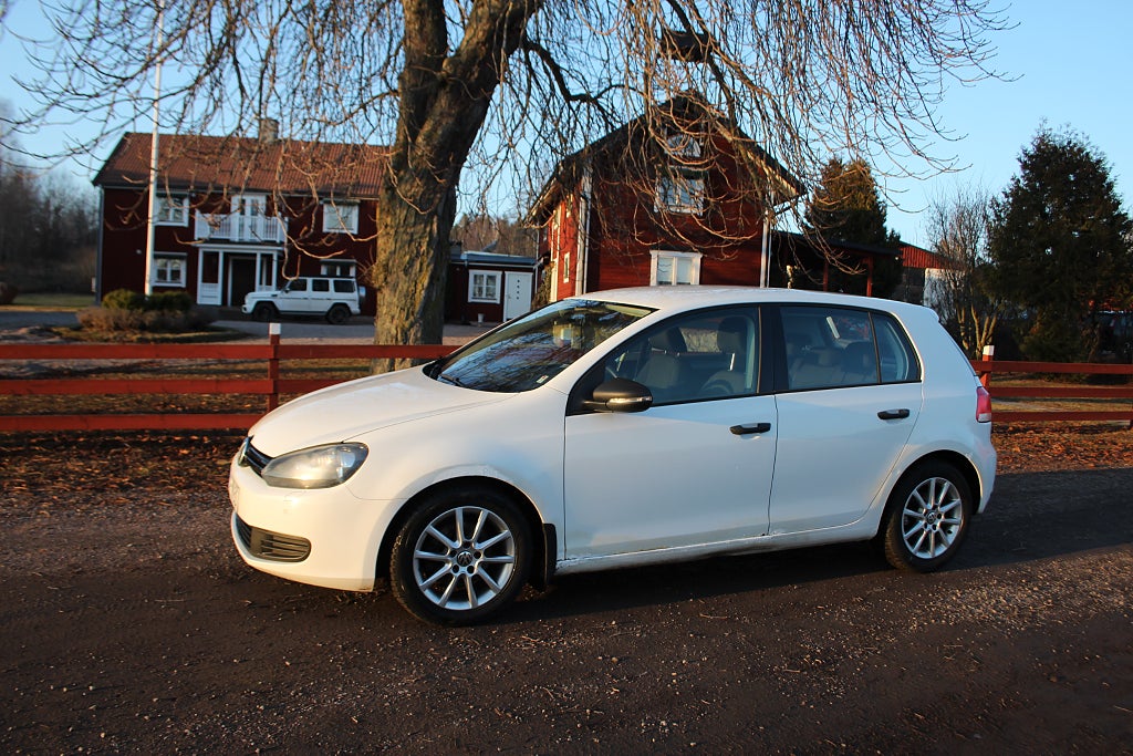 Volkswagen Golf 5-dörrar 1.6 TDI DPF BMT Masters Euro 5*nybesik*