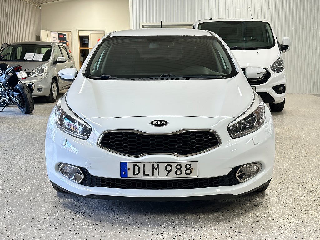 Kia Ceed cee'd 1.6 CRDi EX Comfort Euro 5 Välservad SÅLD*