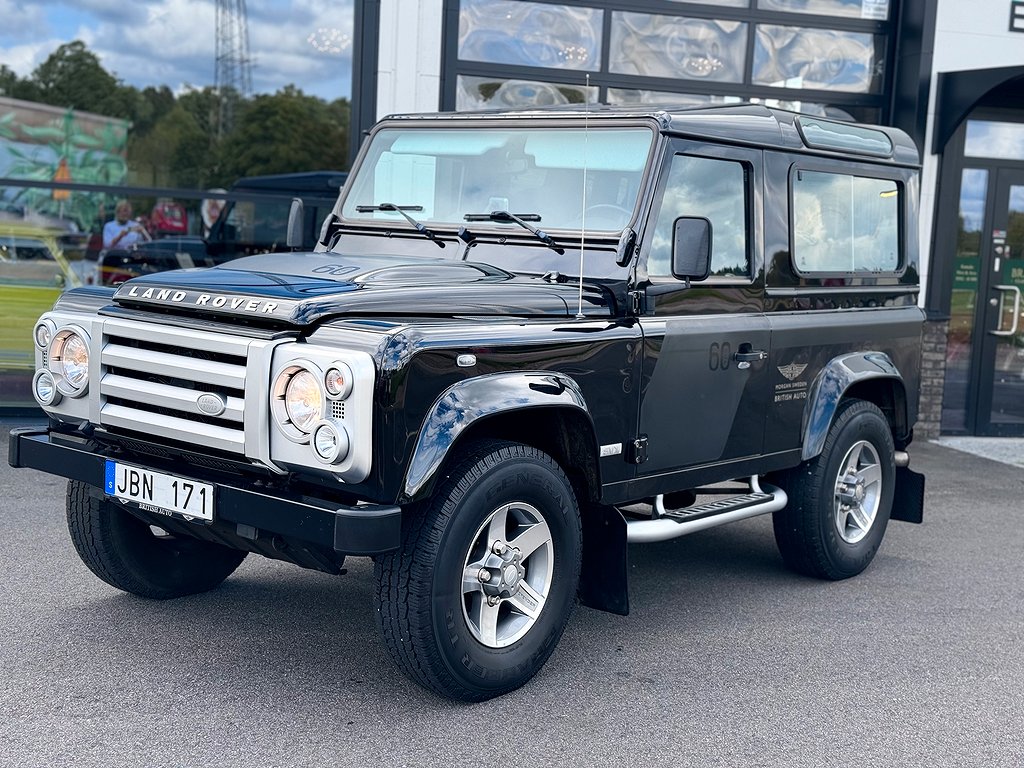 Land Rover Defender 90 SVX 60th Anniversary TD4