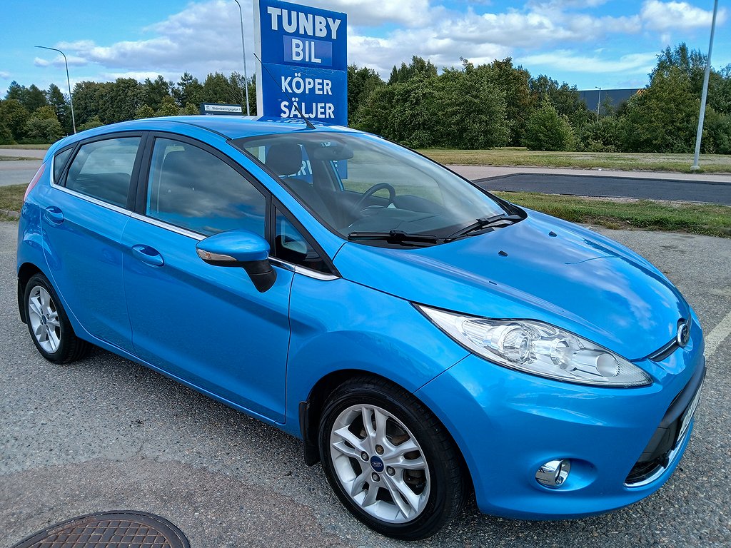 Ford Fiesta 1.2/Besiktad/ SÅLD