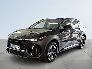Toyota bZ4X 71.4 kWh Active S&V-hjul Backkamera Cockpit Navi MOMS – bild 16