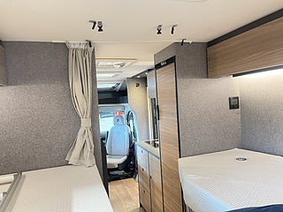 Husbil-halvintegrerad Dethleffs GLOBEBUS PERFORMANCE 4X4 T46 19 av 30