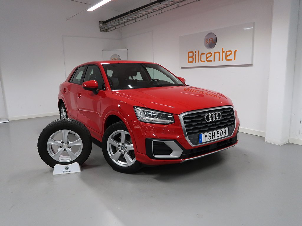 Audi Q2 1.0 TFSI V-Däck ingår Drag-Parkeringssensor-Bluetooth-Farthållar