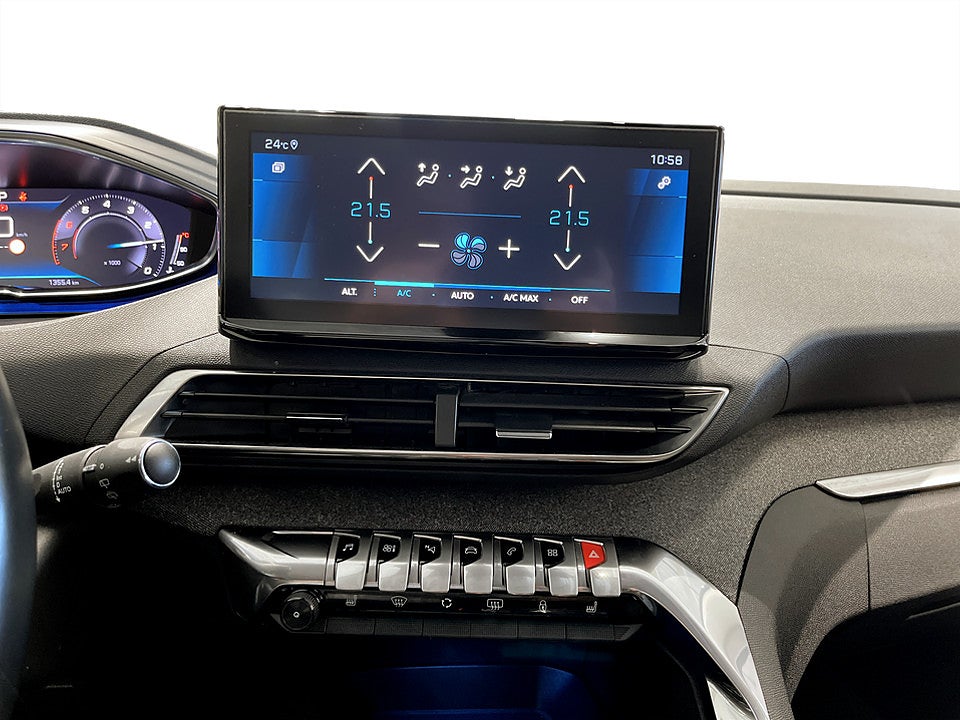 Bild på Peugeot 3008 Allure Pack 1.2 PT 130hk Aut B-KAMERA NAVI