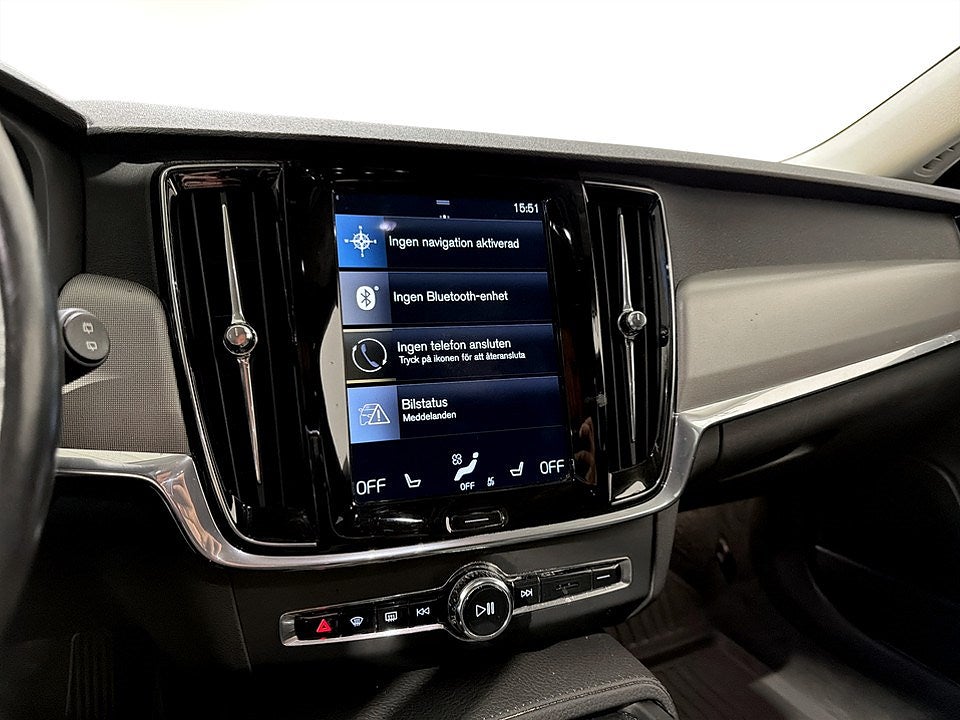 Bild på Volvo V90 Cross Country Momentum B4 197hk Aut AWD - FULLSERV,360
