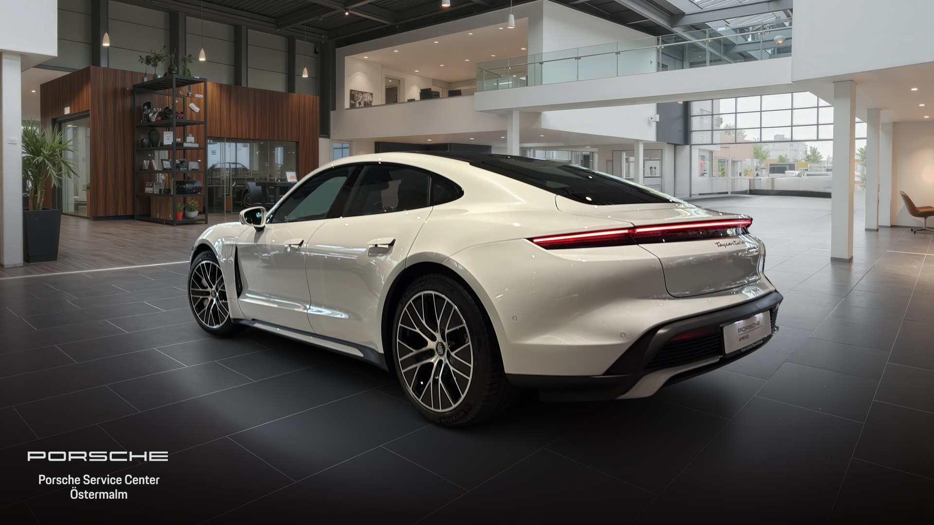 Porsche Taycan Turbo 2020, bild 2/10