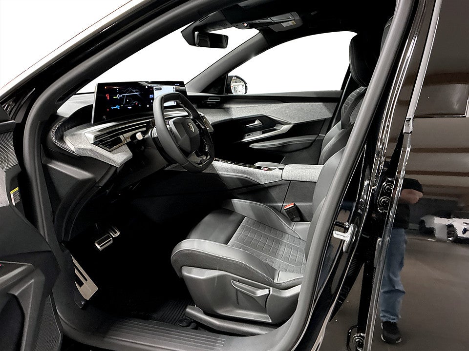 Bild på Peugeot e-5008 GT 4x4 - OMGÅENDE LEVERANS!