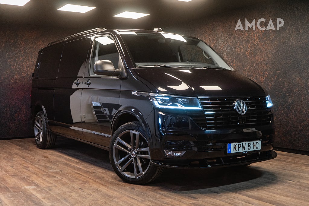 Volkswagen Transporter 2.0 TDI 4M Lång | MOMS | Värmare | 20" | ACC | LED